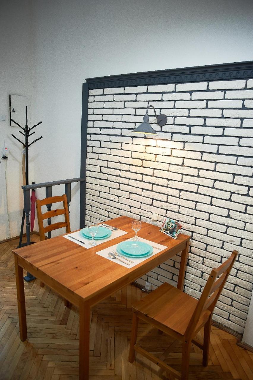 Stylish Apartments In The Center Львов Экстерьер фото